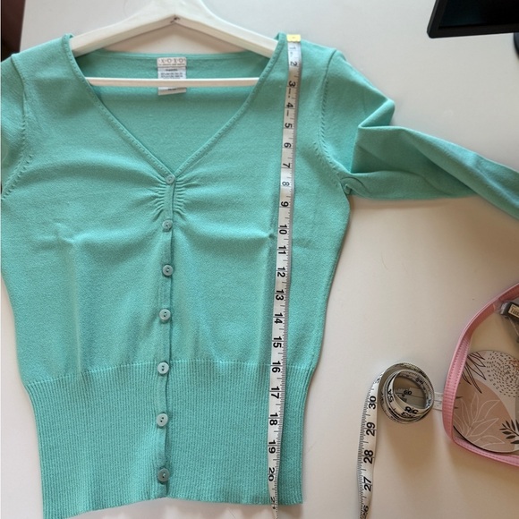 XOXO Y2K Cardigan Form Fitting Women's Button-Up Teal Aqua V Neck 3/4 Sleeve Med - Picture 8 of 8